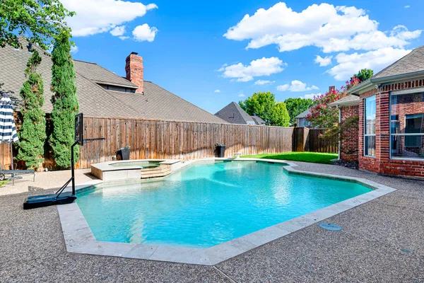 3404 LANTZ CIR