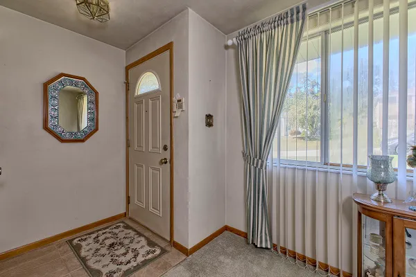 1678 BERNICE DR