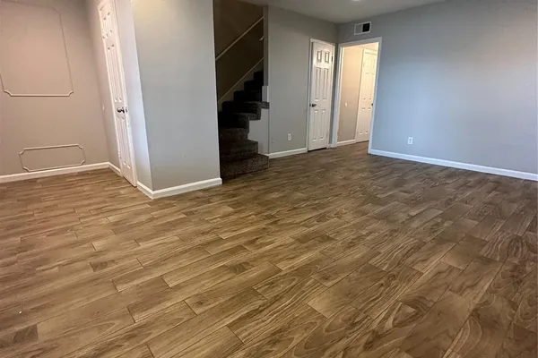 10004 WESTVIEW A
