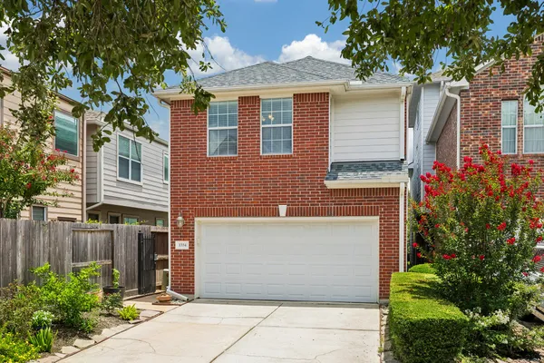 1334 ELLA PL