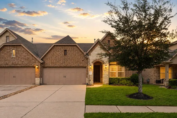 9022 CENTENNIAL DR