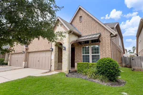 9022 CENTENNIAL DR