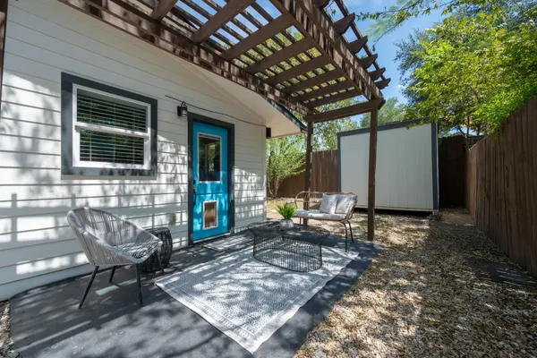 1406 BRENTWOOD ST 2