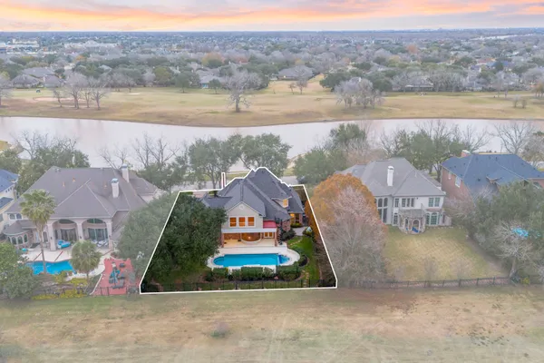 7322 GREATWOOD LAKE DR
