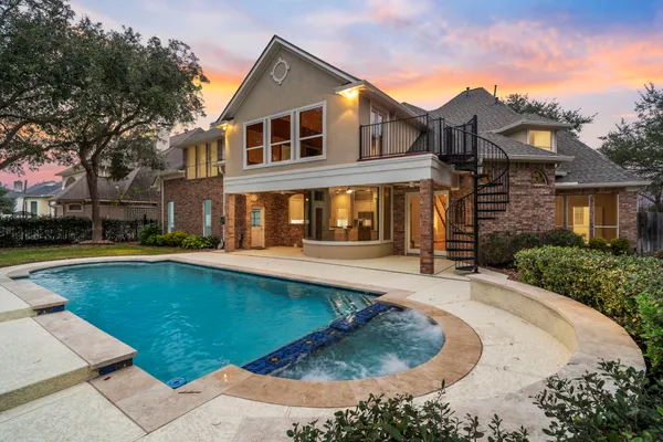 7322 GREATWOOD LAKE DR
