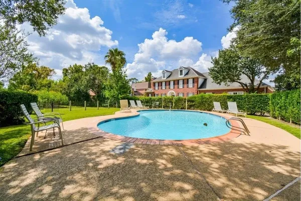 9400 DOLIVER DR 59