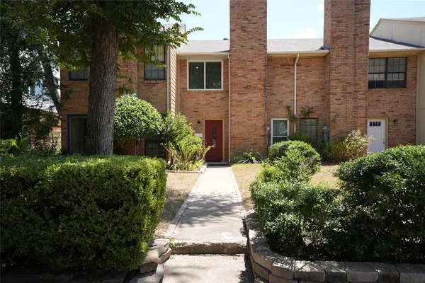 2276 COLONY CT