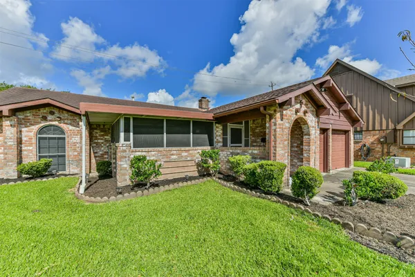 12118 KIRKHOLM DR