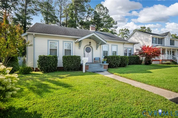 305 BRADSHER AVE