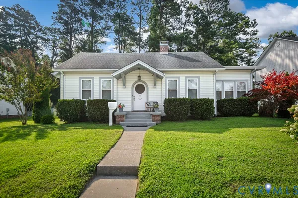 305 BRADSHER AVE