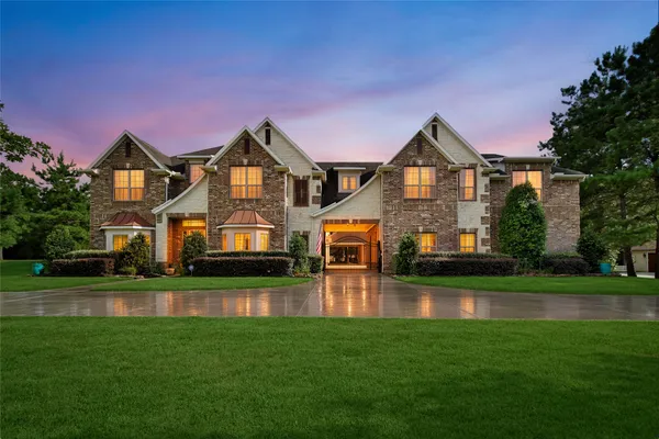 28946 VILLAGE TRL