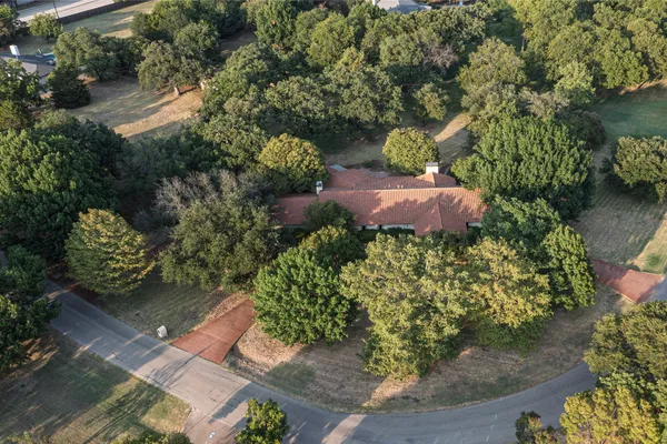103 RED OAK LN