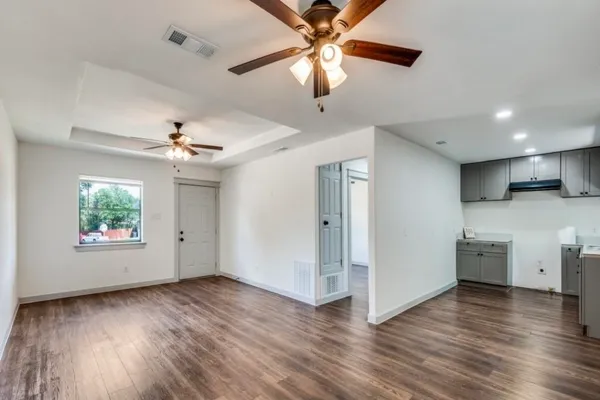 1208 SAVAGE DR