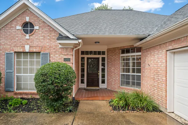 7319 EMERALD GLEN DR