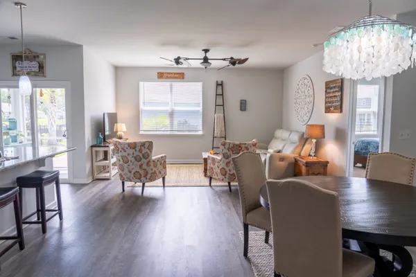 275 FORESTBROOK COVE CIR