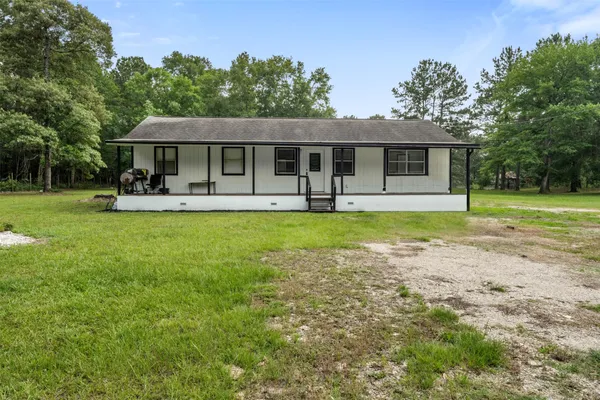 541 TRAILS END DR