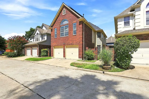 5842 CINNAMON CREEK CIR
