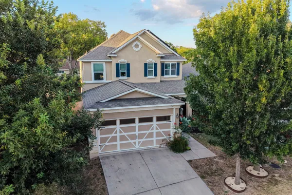 904 EMORY TREE DR