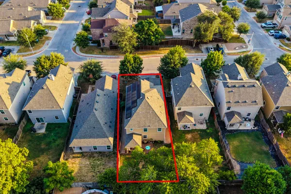 904 EMORY TREE DR