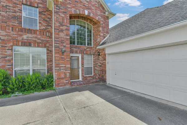 2221 SILVERCREEK CT