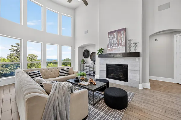 2400 SUNSET VISTA CIR 39