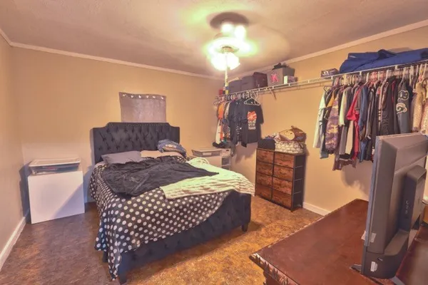 11130 FORREST VALLEY DR