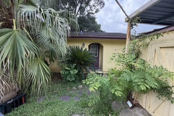 1813 COVE PARK