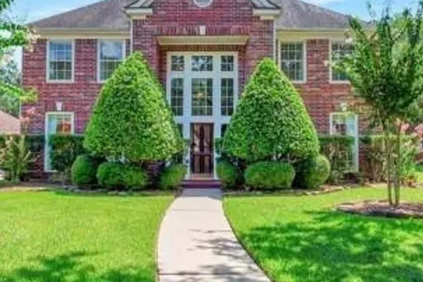 2021 LAUREN LAKE DR