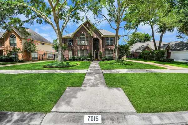 7015 MORNINGSIDE DR