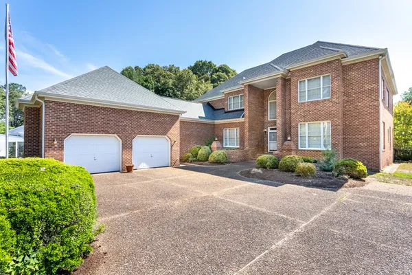 1711 TYNDALL POINT RD