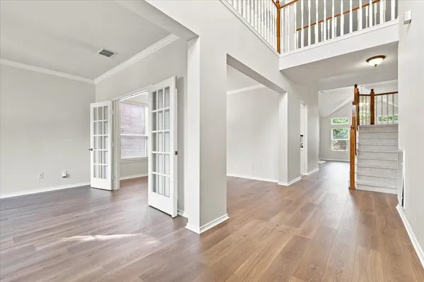 613 BELLA VISTA DR