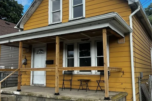 81 VAN RENSSELAER ST