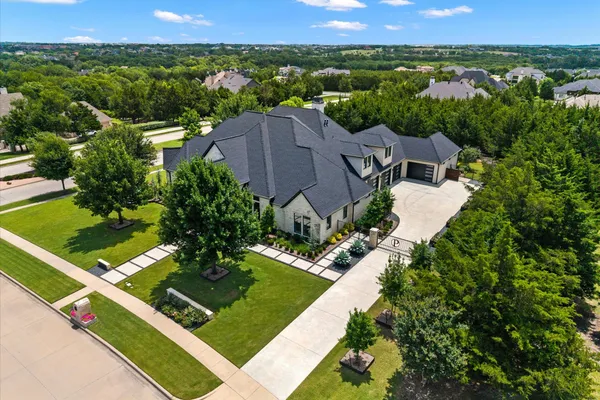 708 WILFORD WAY