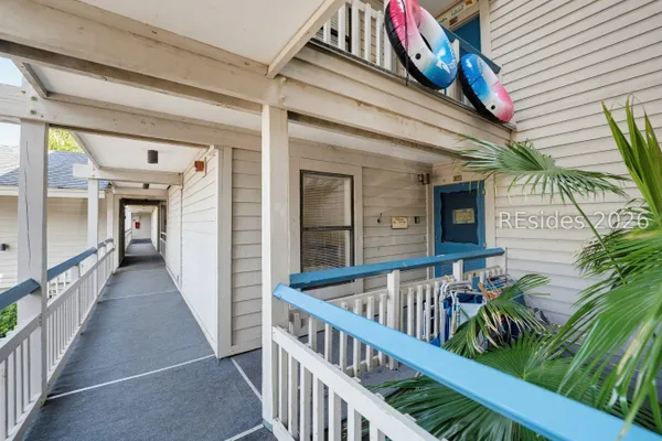 6 HARBOR DR M117
