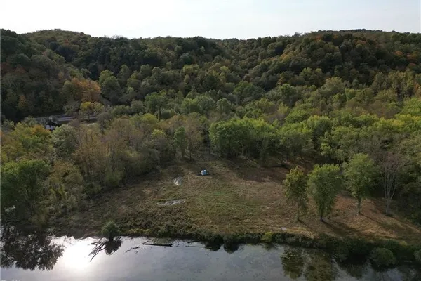 112 & 116 LOWER RIVER RD RIVER ROAD