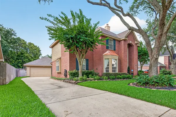 5807 PENDELTON PLACE DR