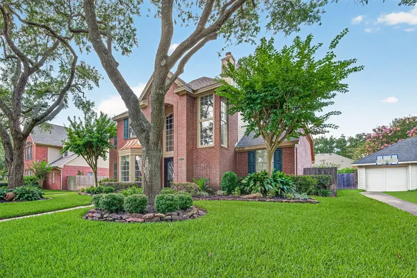 5807 PENDELTON PLACE DR