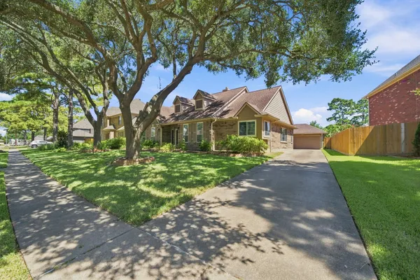 21730 CAYMAN POINT DR