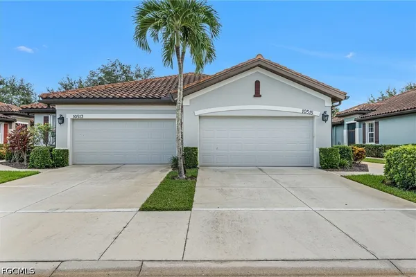 10515 DIAMANTE WAY