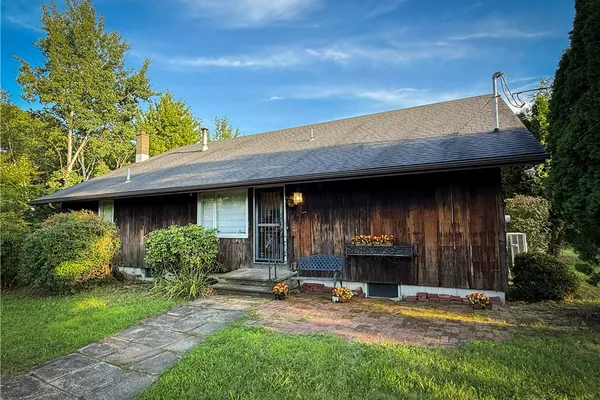 144 HARDSCRABBLE RD