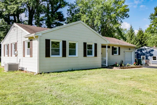 43 VALLEY VIEW DR