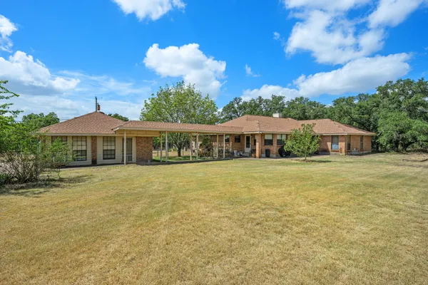 2852 CEDAR HOLLOW RD
