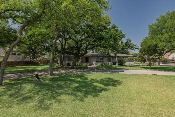 2640 RIDGECREST DR