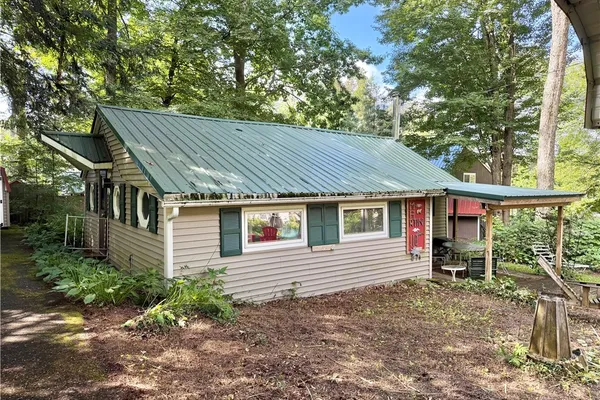 110 MCNAMARA LN