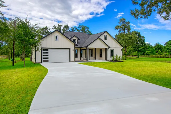 11082 TAMMY CIR