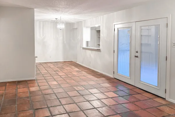 5138 AMESBURY DR 110