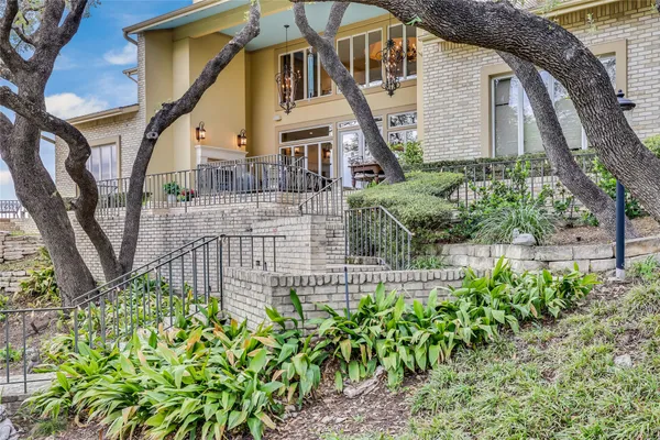 3418 MOUNT BONNELL CIR