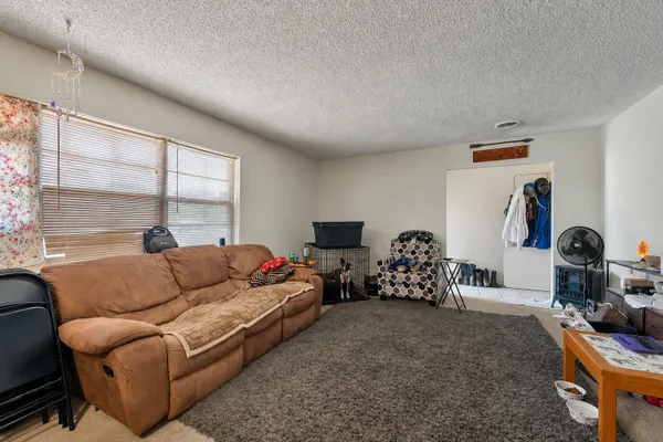 915 LIBERTY DR