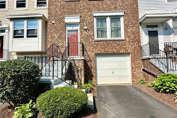 107 JORDACHE LN