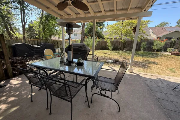 7108 SHADYWOOD DR